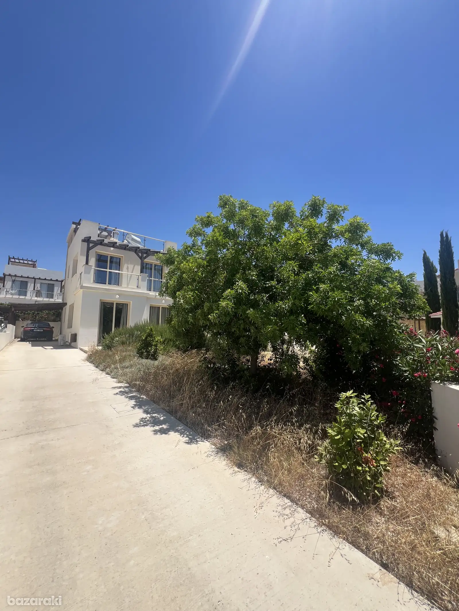 House, 3 bedrooms — 6