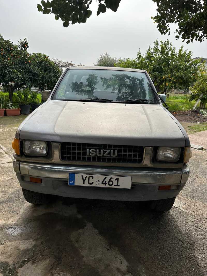 Isuzu Truck 2,5L 1990