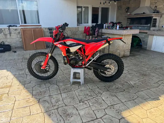 Beta 300rr MY2023, Limassol — Limassol - Agios Ioannis - 3