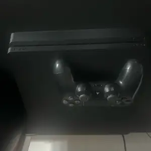 Se aristi katastash ps4 me 7 cd pexnidia prosfatos katharismos, Limassol — Limassol - Zakaki
