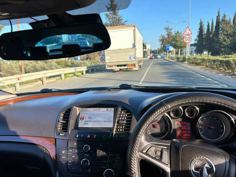 2011 Opel, Vauxhall Insignia 2,0L 2011 Cyprus