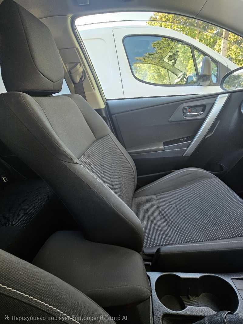 2013 Toyota Auris 1,5L 2013 Cyprus