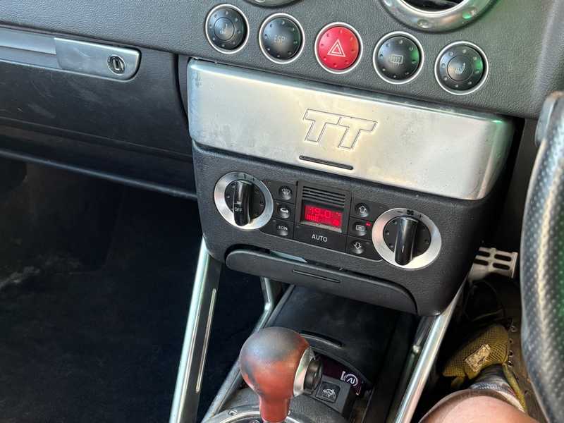2004 Audi TT 1,8L 2004 Cyprus