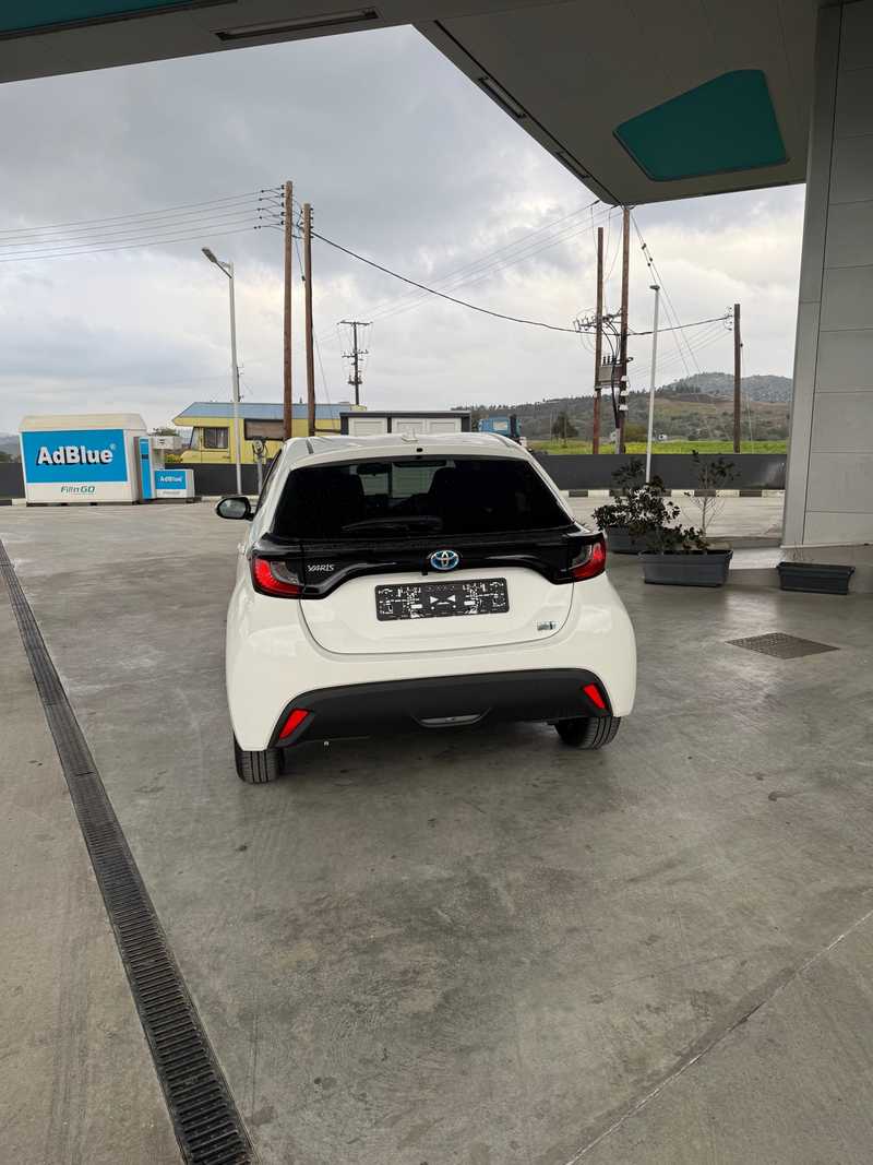2022 Toyota Yaris 1,5L 2022 Cyprus