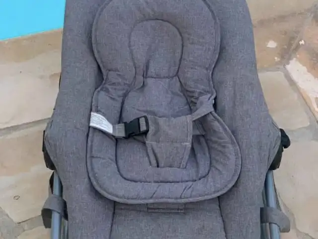Newborn baby relax bouncer available color grey green, Limassol — Limassol - Agia Fyla