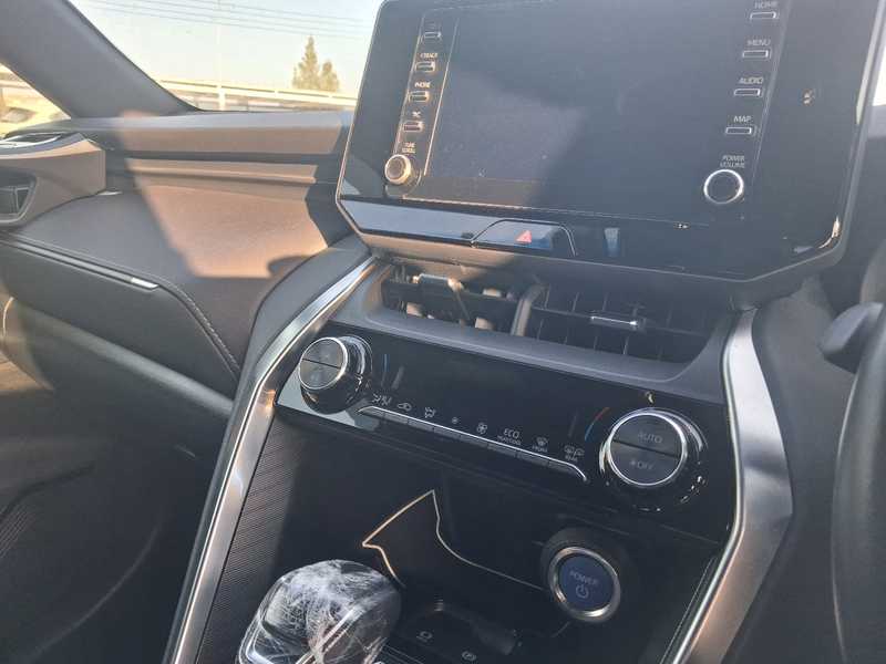 2023 Toyota Harrier 2,5L 2023 Cyprus