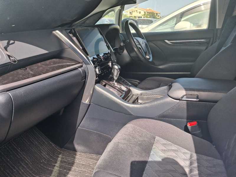 2021 Toyota Alphard 2,5L 2021 Cyprus