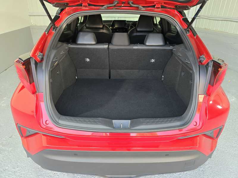 2021 Toyota C-HR 1,8L 2021 Cyprus