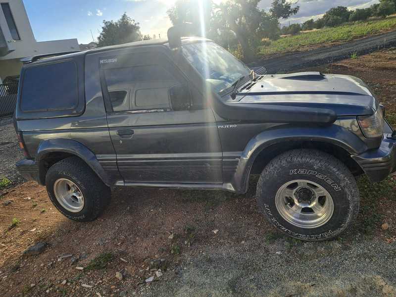 1992 Mitsubishi Pajero 2,5L 1992 Cyprus