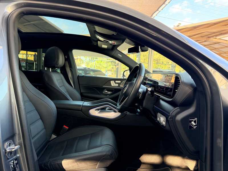 2025 Mercedes-Benz GLE-Class 3,0L 2025 Cyprus