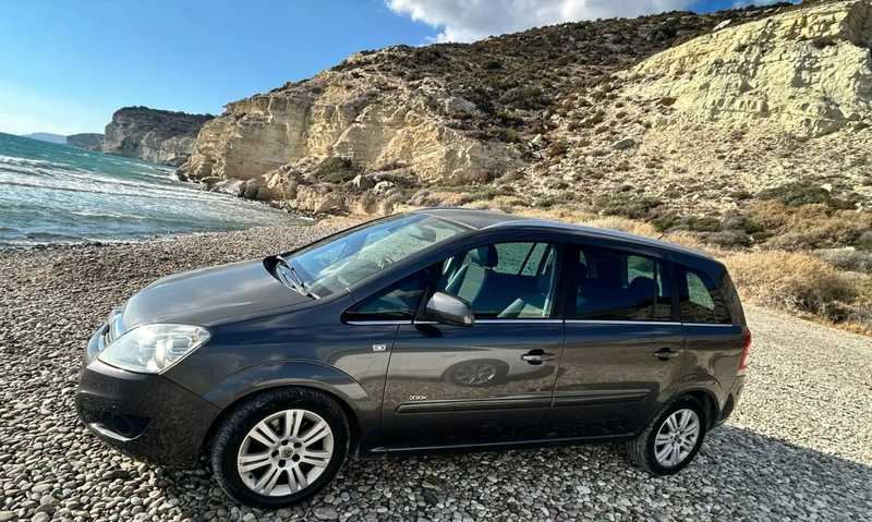 2011 Opel, Vauxhall Zafira 1,7L 2011 Cyprus