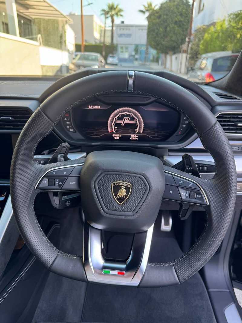 2019 Lamborghini Urus 4,0L 2019 Cyprus