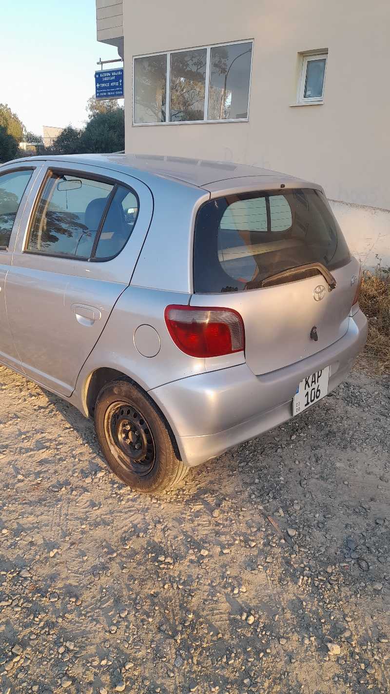 2000 Toyota Vitz 1,0L 2000 Cyprus