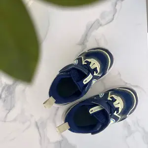 Nike cosmic runner kids shoes size 25, Larnaca — Larnaka - Skala