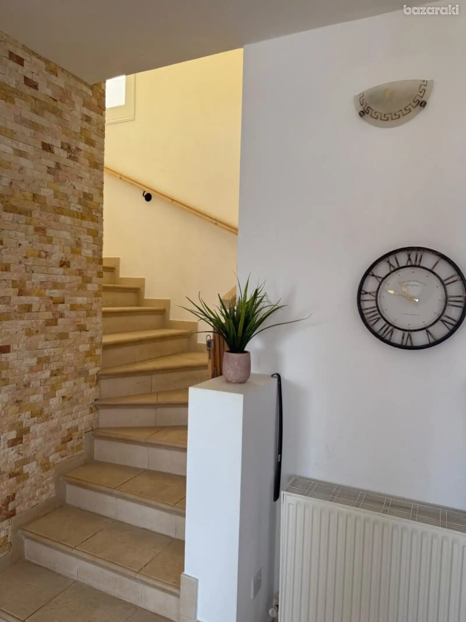 House, 3 bedrooms — 16