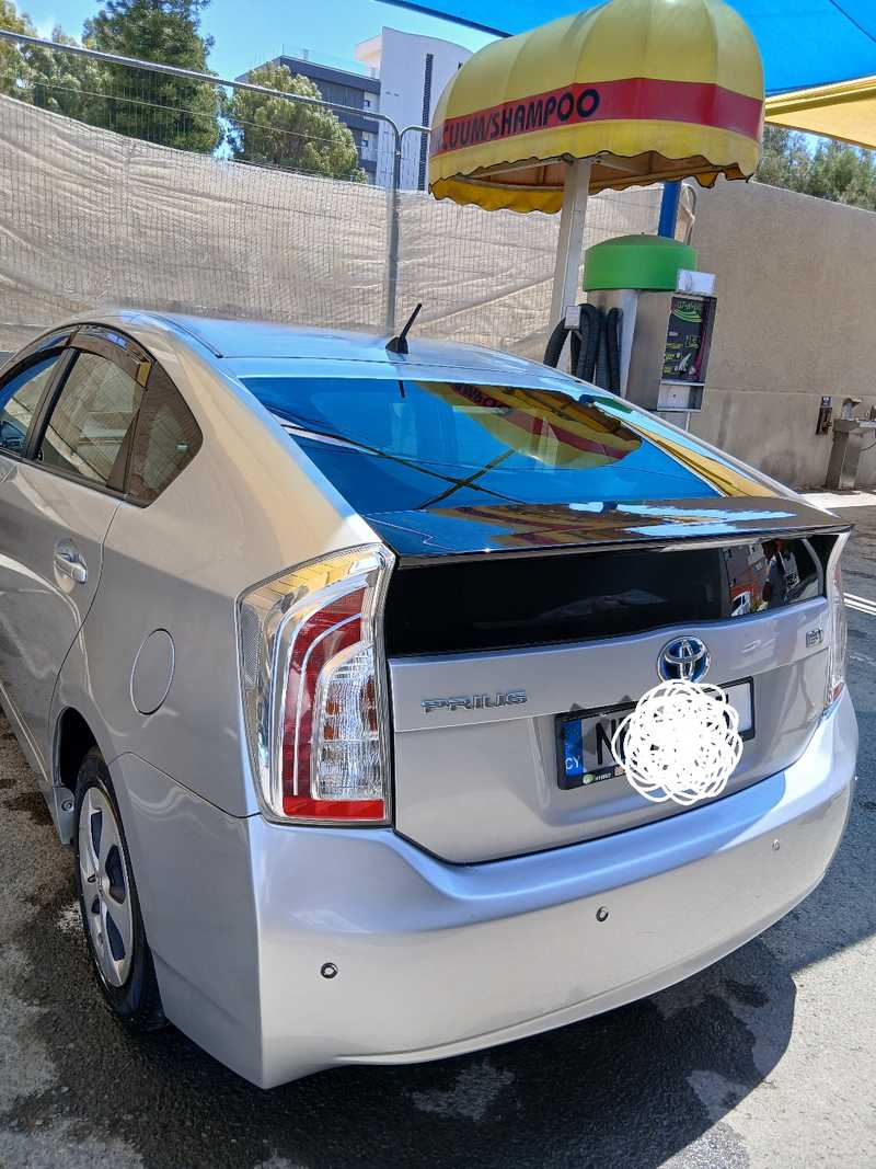 2015 Toyota Prius 1,8L 2015 Cyprus