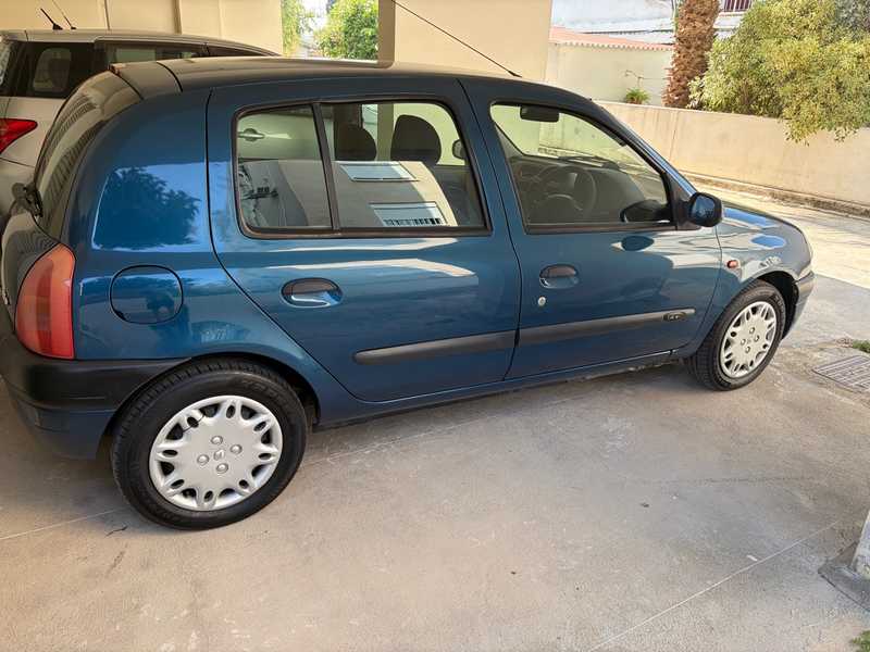2000 Renault Clio 1,4L 2000 Cyprus