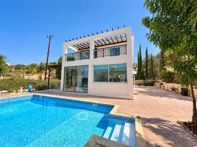 4-bedroom villa for sale, Paphos — Armou