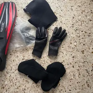 Divers parts, Larnaca — Agios Theodoros
