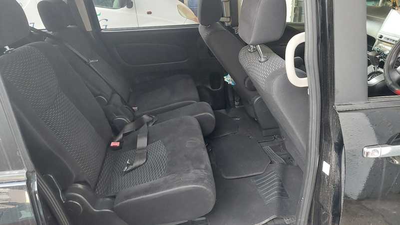 2012 Nissan Serena 2,0L 2012 Cyprus