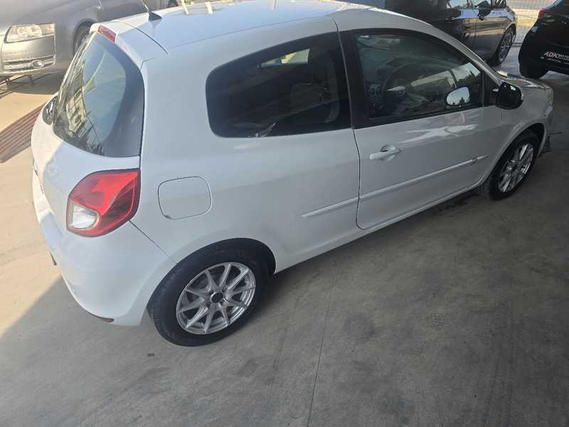 2010 Renault Clio 1,5L 2010 Cyprus