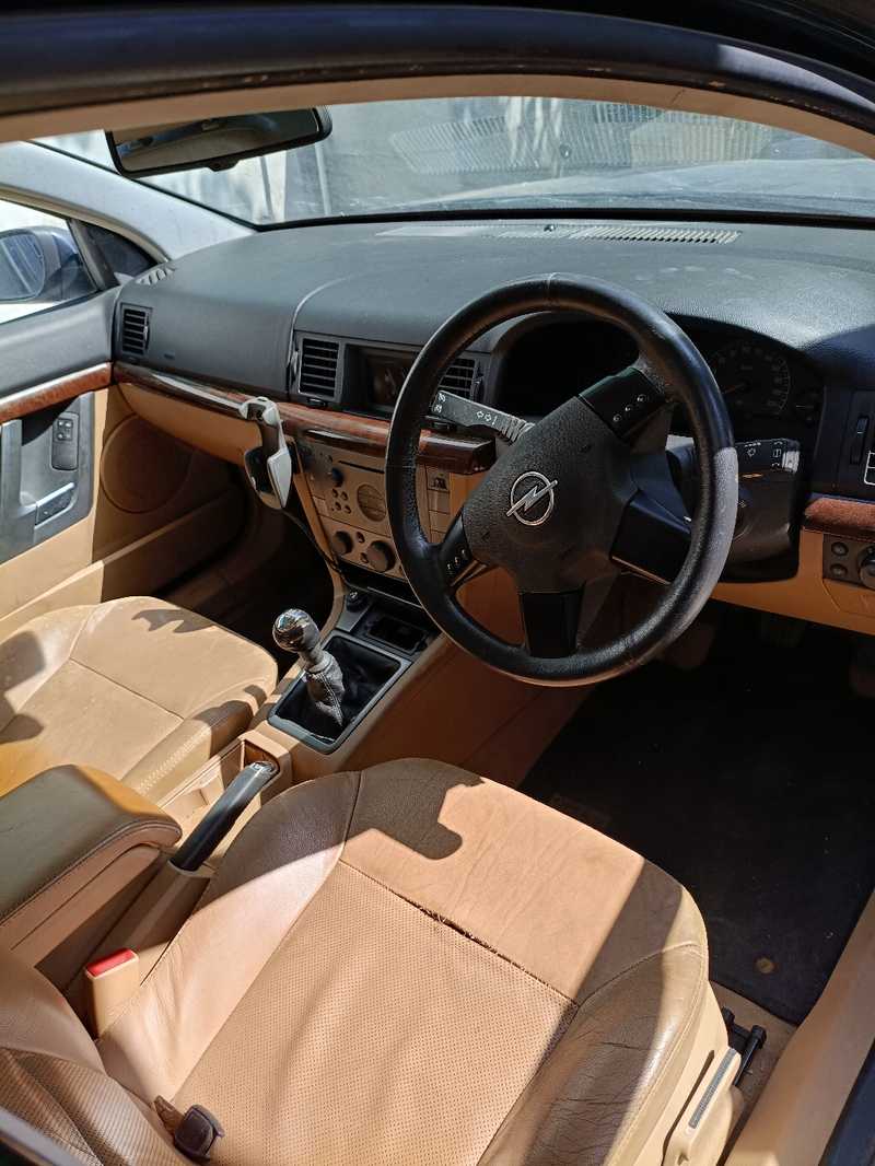 2004 Opel, Vauxhall Vectra 1,8L 2004 Cyprus