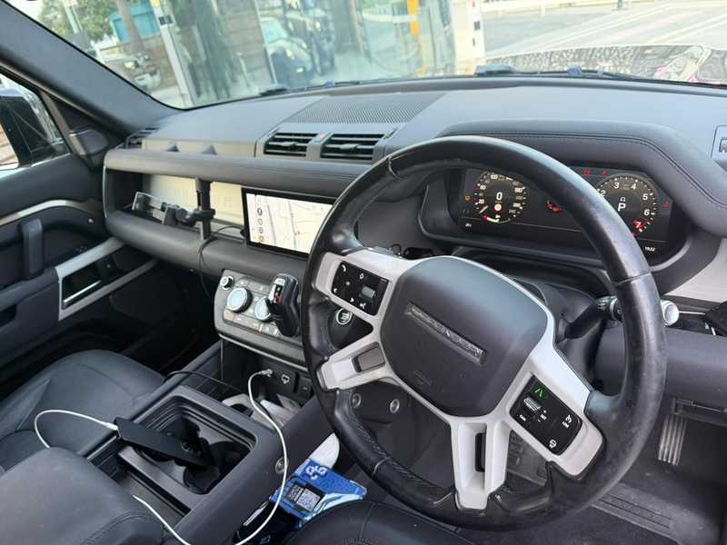 2021 Land Rover Defender 3,0L 2021 Cyprus