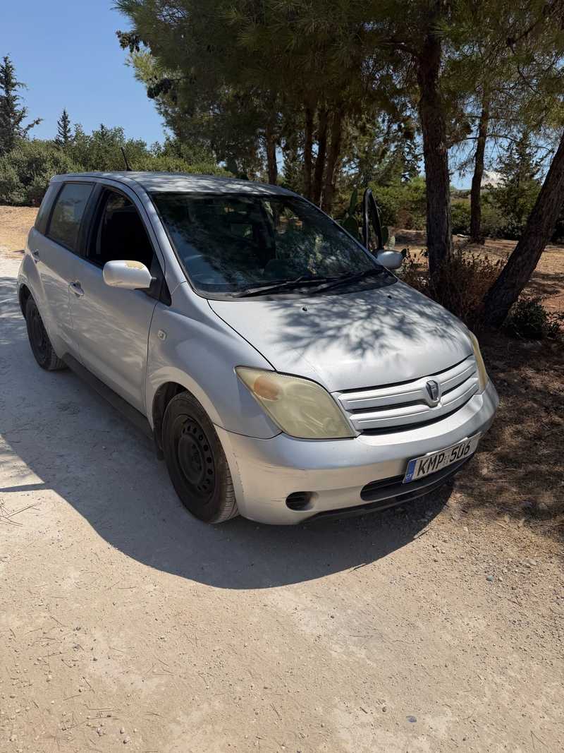 2003 Toyota Ist 5,1L 2003 Cyprus