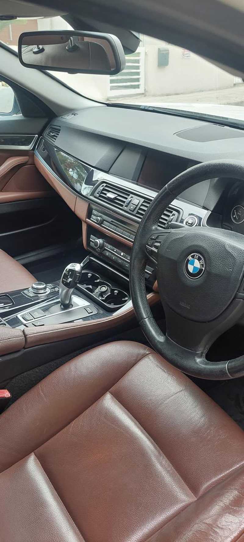 2011 BMW 5-Series 2,0L 2011 Cyprus