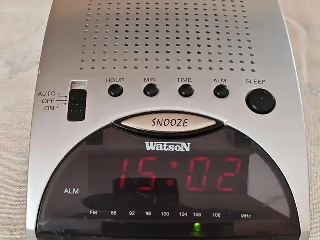 Vintage 1980s watson alarm clock radio ur4512 - works in main - great condition, Επαρχία Πάφου — Paphos - Άγιος Θεόδωρος