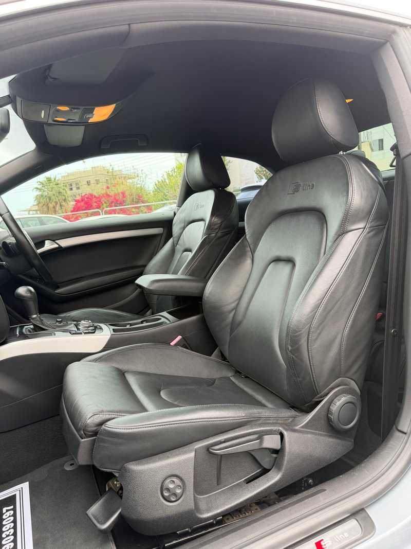 2010 Audi A5 2,0L 2010 Cyprus
