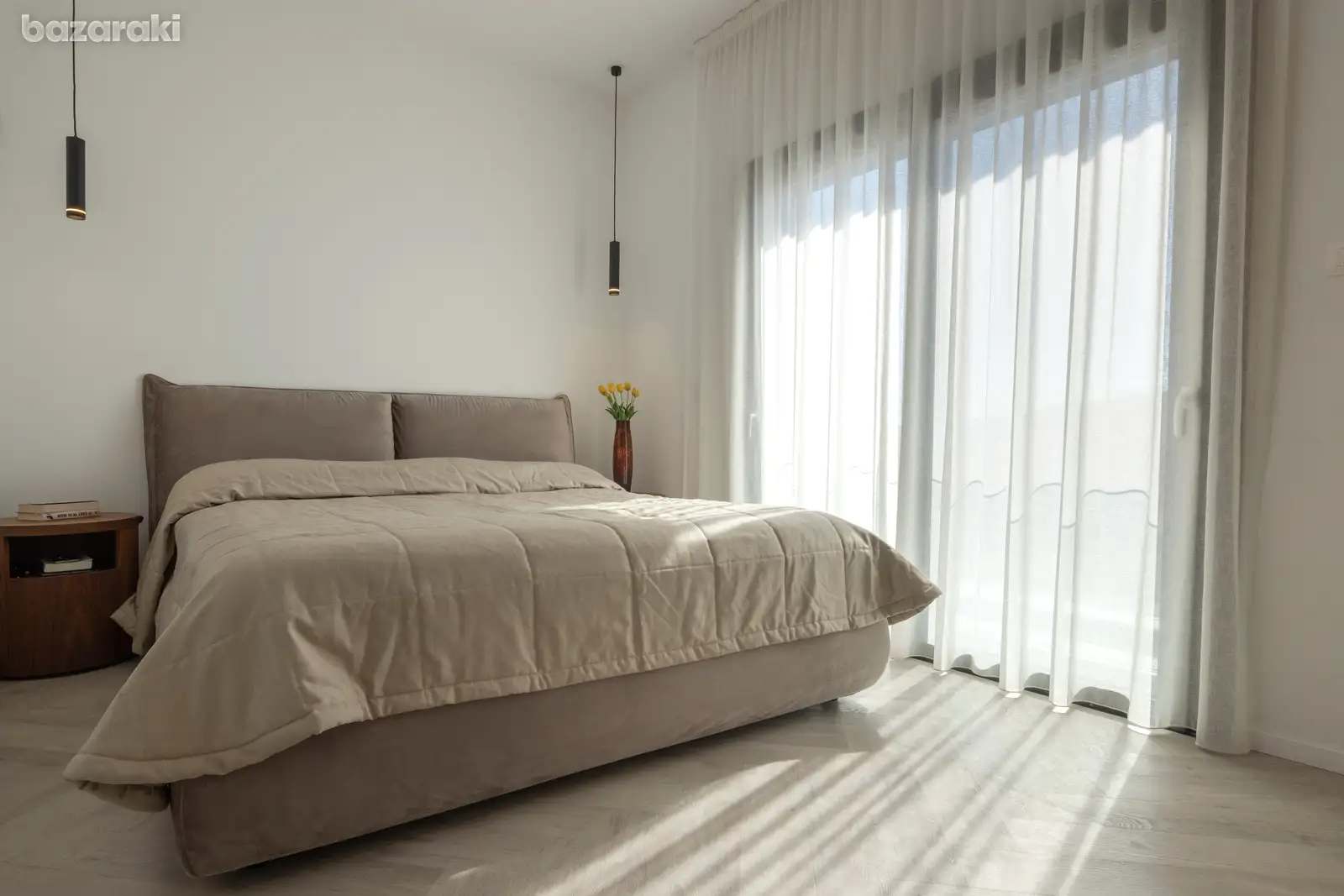 House, 3 bedrooms — 2