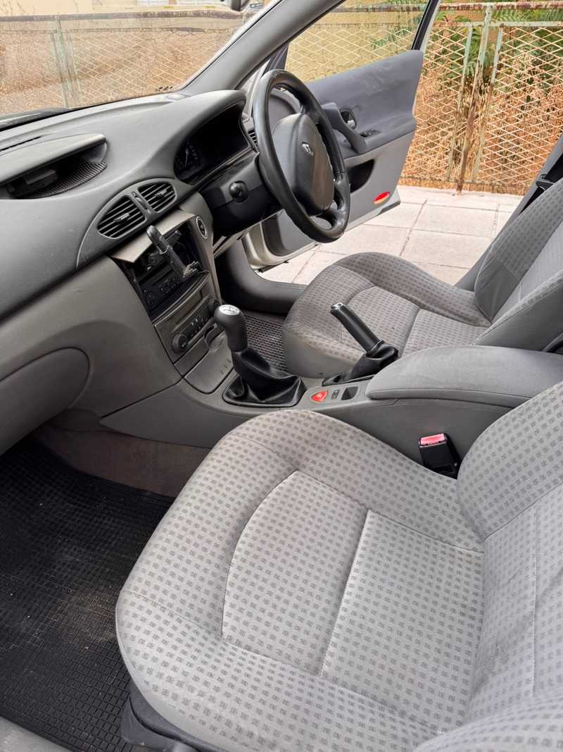 2003 Renault Laguna 1,6L 2003 Cyprus