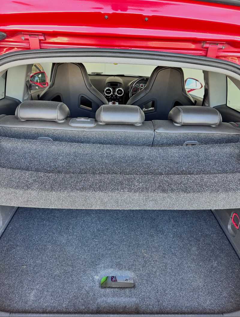 2013 Opel, Vauxhall Corsa 1,6L 2013 Cyprus