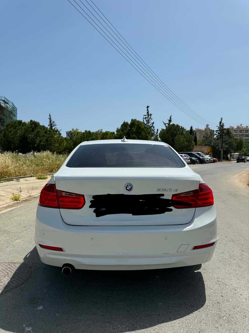 BMW 3-Series 2,0L 2013