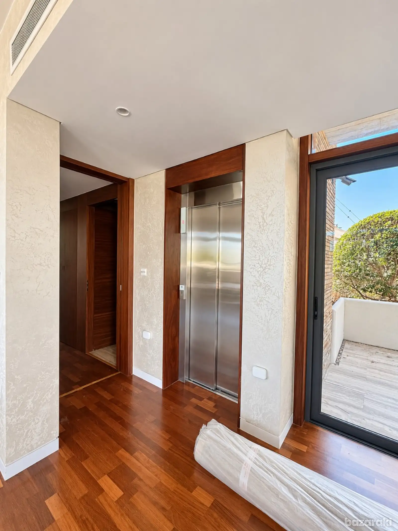 Villa, 6 bedrooms — 14