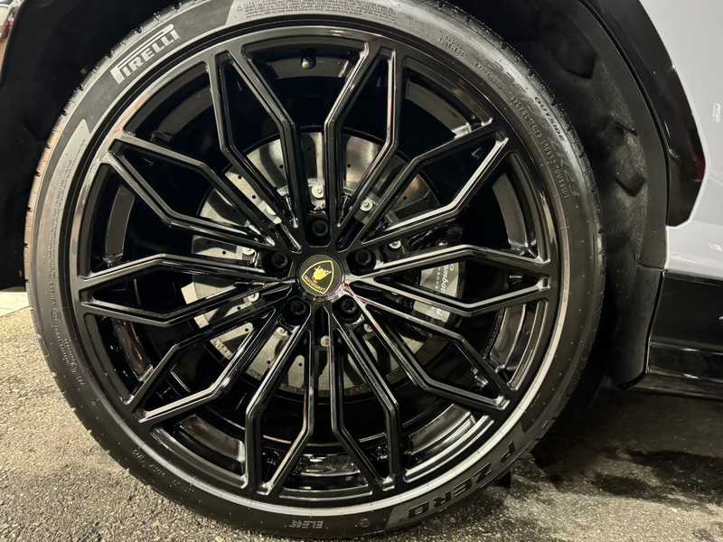 2025 Lamborghini Urus 4,0L 2025 Cyprus