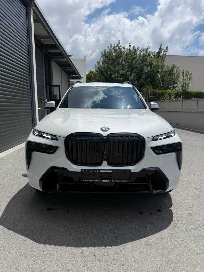 2025 BMW X7 3,0L 2025 Cyprus