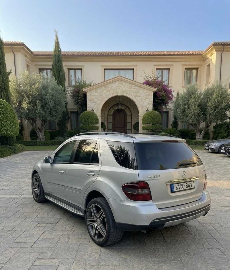 Mercedes-Benz M-Class 3,2L 2006