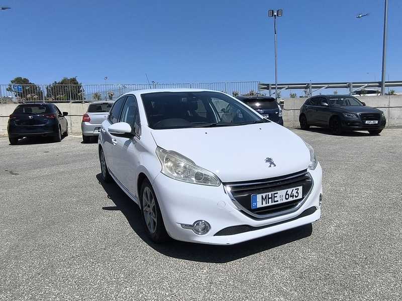 2015 Peugeot 208 1,4L 2015 Cyprus