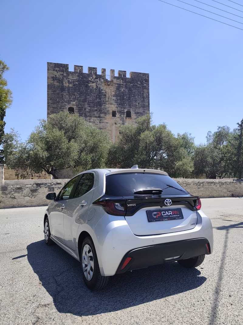 2022 Toyota Yaris 1,5L 2022 Cyprus