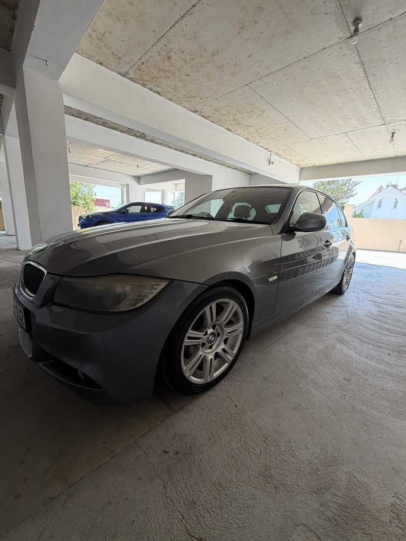 BMW 3-Series 2,0L 2011