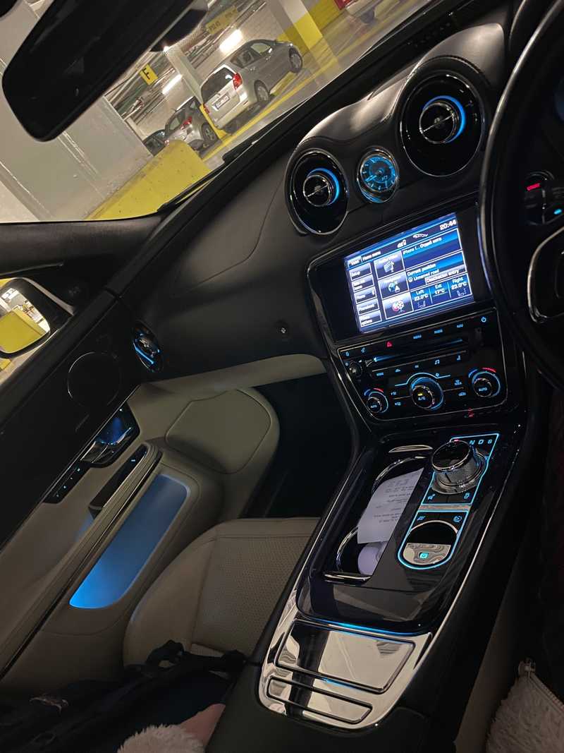 2013 Jaguar XJ 2,0L 2013 Cyprus