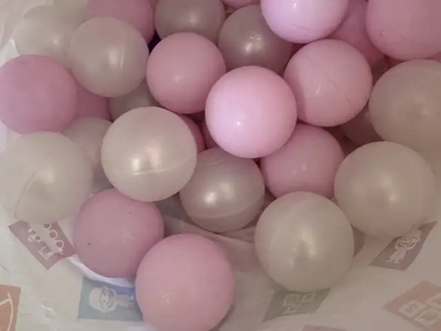 Set of 45 play balls pink & white for ball pit or play tent, Επαρχία Λεμεσού — Λεμεσός - Μέσα Γειτονιά