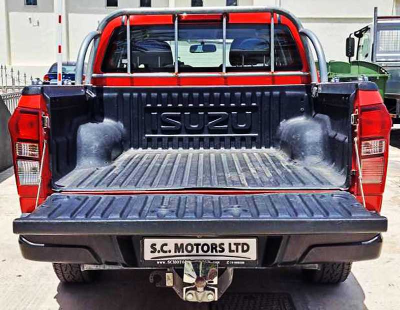 2016 Isuzu D-MAX 2,5L 2016 Cyprus