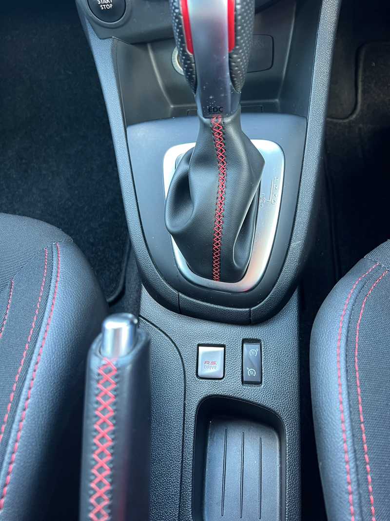 2019 Renault Clio 1,6L 2019 Cyprus