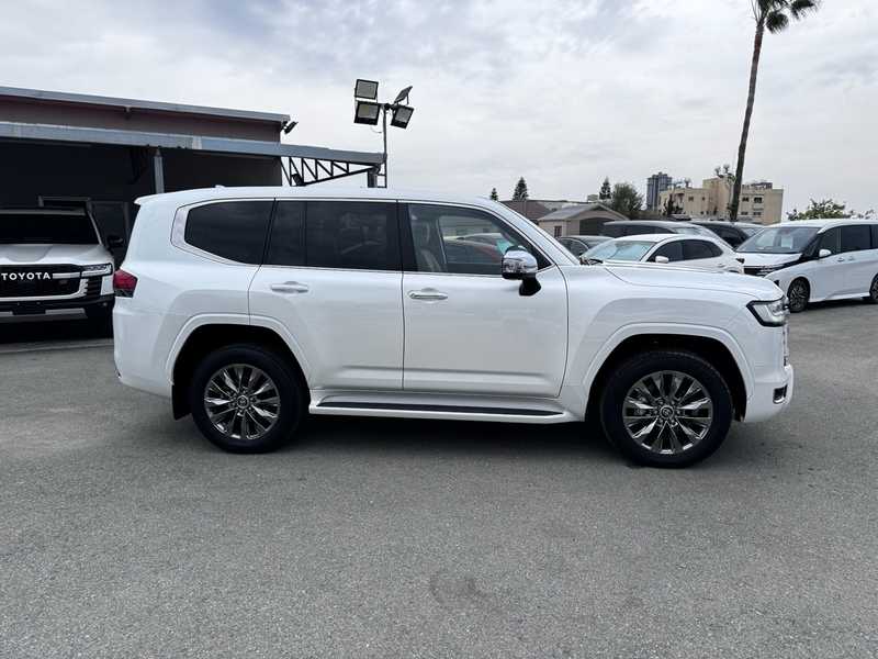 2024 Toyota Land Cruiser 300 3,3L 2024 Cyprus