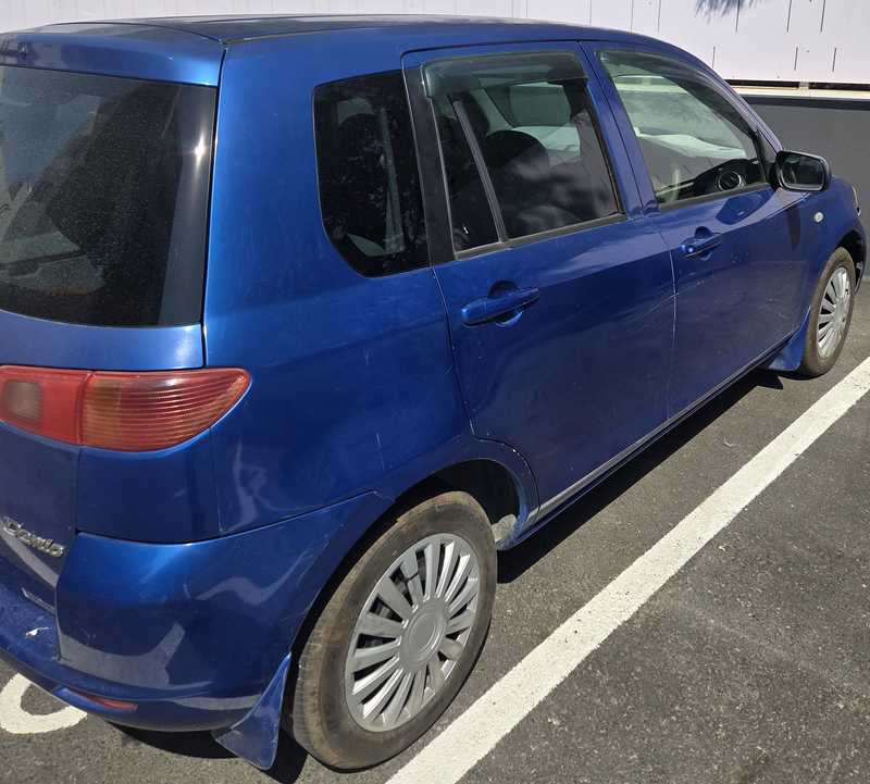 2002 Mazda Demio 1,3L 2002 Cyprus