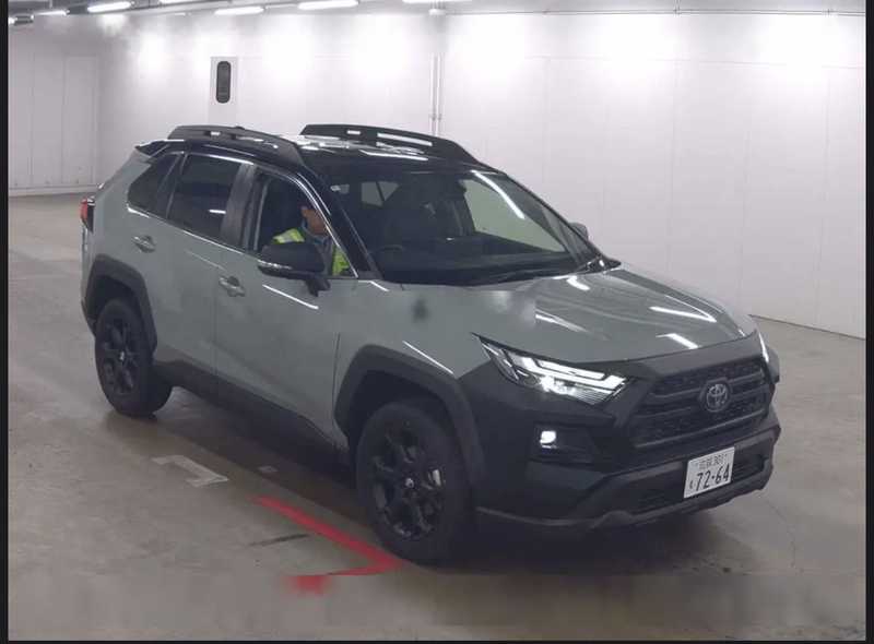 Toyota RAV4 2,5L 2024