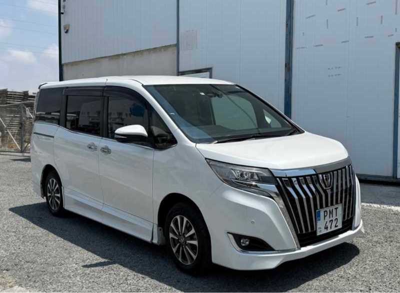 2018 Toyota Esquire 2,0L 2018 Cyprus